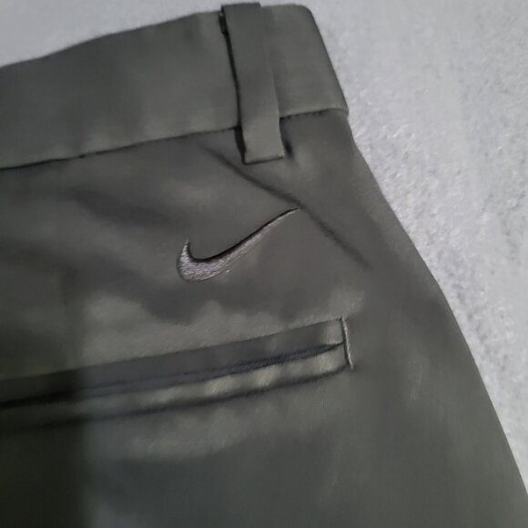 NIKE Men's SZ 34 Black Golf Flat Front Performance Shorts Athleisure 833222-010 - Picture 3 of 10